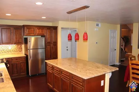 440 J9 Ave E, Lancaster, CA 93535 photo 12