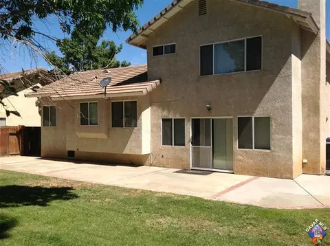 1130 Caitlin Ave E, Lancaster, CA 93535 photo 9