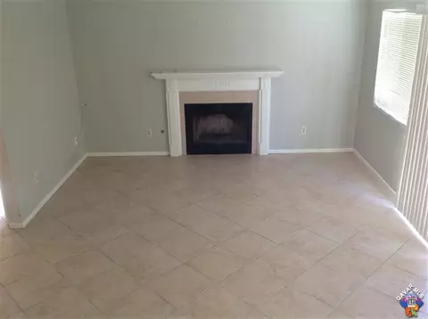 1130 Caitlin Ave E, Lancaster, CA 93535 photo 8