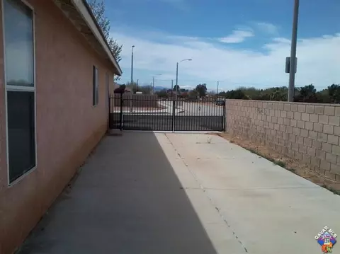 43360 Haven Pl, Lancaster, CA 93536 photo 4