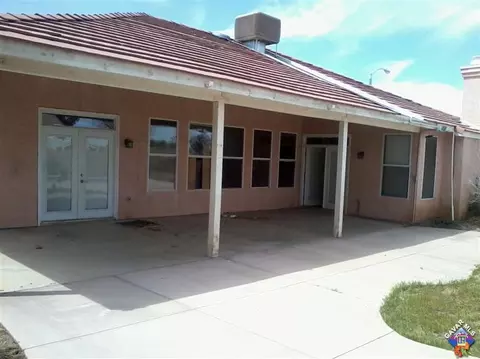 43360 Haven Pl, Lancaster, CA 93536 photo 3