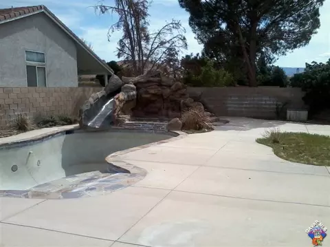 43360 Haven Pl, Lancaster, CA 93536 photo 5