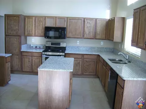 1854 Ivory Ave, Palmdale, CA 93550 photo 6