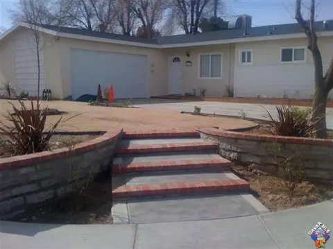 45457 E Gingham Ave, Lancaster, CA 93535 photo 1