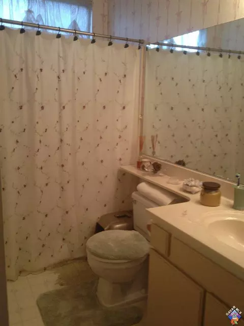 1237 Windsor Pl, Palmdale, CA 93551 photo 15