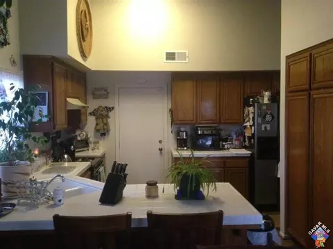 1237 Windsor Pl, Palmdale, CA 93551 photo 6