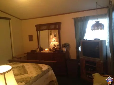 1237 Windsor Pl, Palmdale, CA 93551 photo 12