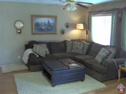 6203 Jasper Ct, Lancaster, CA 93536 photo 7