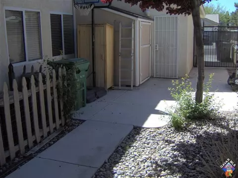 6203 Jasper Ct, Lancaster, CA 93536 photo 14