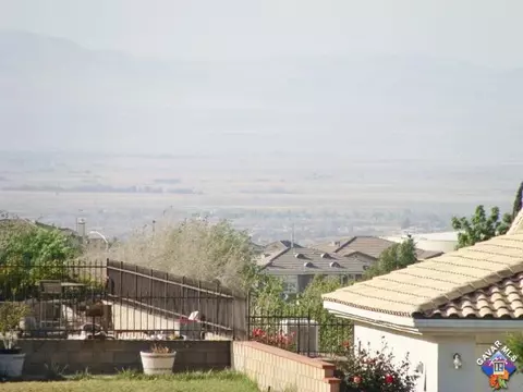 40429 Valiente Dr, Palmdale, CA 93551 photo 4