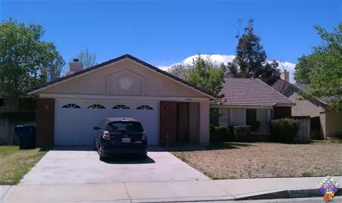 37445 Sheffield Dr, Palmdale, CA 93550 photo 1