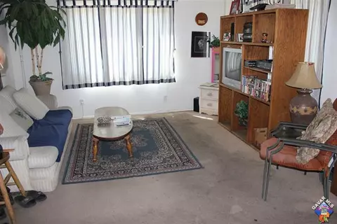 38541 5th St E, Palmdale, CA 93550 photo 6
