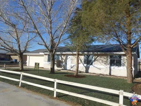 41305 156th St, Lancaster, CA 93535 photo 2