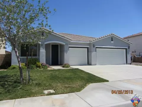 43732 Elena St, Lancaster, CA 93536 photo 2