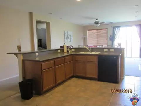 43732 Elena St, Lancaster, CA 93536 photo 8