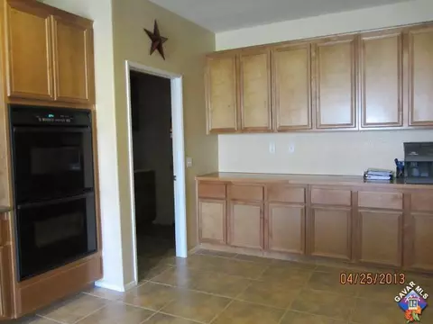 43732 Elena St, Lancaster, CA 93536 photo 9