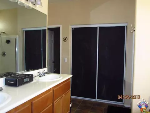 43732 Elena St, Lancaster, CA 93536 photo 13