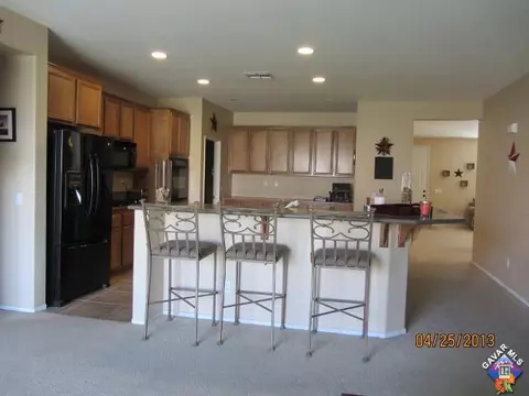43732 Elena St, Lancaster, CA 93536 photo 6