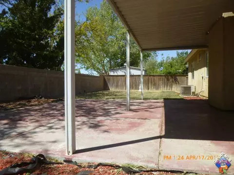 45657 Berkshire St, Lancaster, CA 93534 photo 18