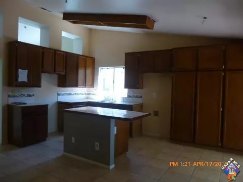 45657 Berkshire St, Lancaster, CA 93534 photo 6