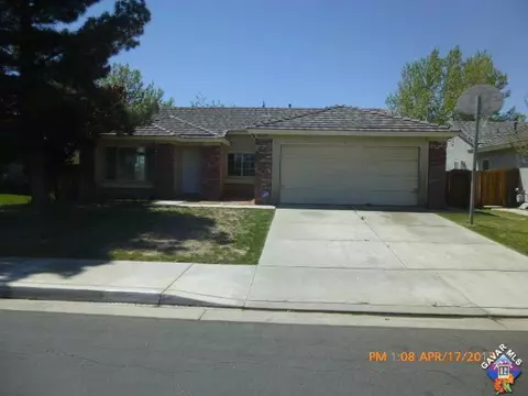 45657 Berkshire St, Lancaster, CA 93534 photo 1