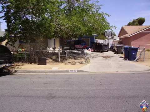 37838 11th St, Palmdale, CA 93550 photo 2