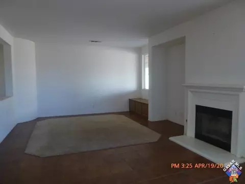 43852 Countryside Dr, Lancaster, CA 93536 photo 3