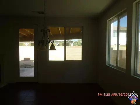 43852 Countryside Dr, Lancaster, CA 93536 photo 5
