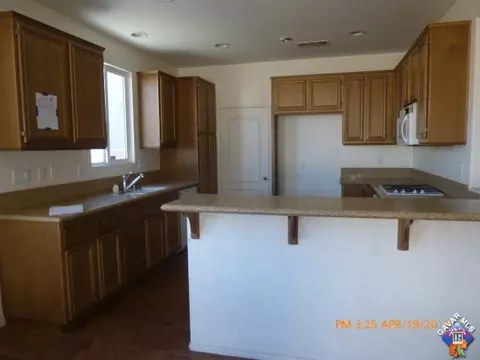 43852 Countryside Dr, Lancaster, CA 93536 photo 6