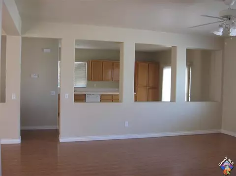 2751 E Lancaster Ave #J-6, Lancaster, CA 93535 photo 6