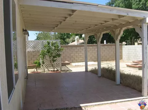 2751 E Lancaster Ave #J-6, Lancaster, CA 93535 photo 8