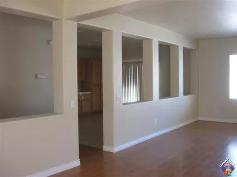 2751 E Lancaster Ave #J-6, Lancaster, CA 93535 photo 2