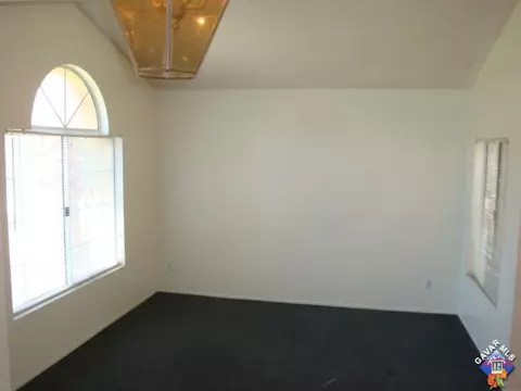 37648 17th St E, Palmdale, CA 93550 photo 2