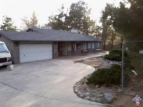 16975 E Lime St, Hesperia, CA 92345 photo 1