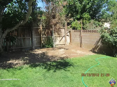 551 Avenue J4 E, Lancaster, CA 93535 photo 5