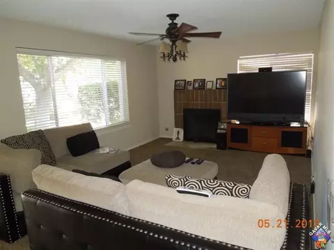 828 Kildare St E, Lancaster, CA 93535 photo 4