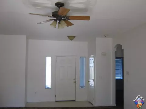 801 Mulberry St, Tehachapi, CA 93561 photo 3