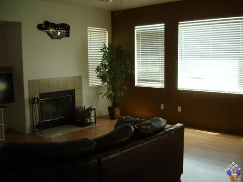 4320 Jonathon St, Lancaster, CA 93536 photo 8