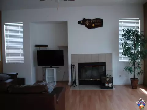 4320 Jonathon St, Lancaster, CA 93536 photo 6