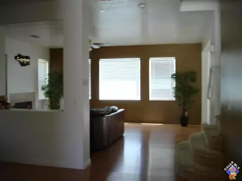 4320 Jonathon St, Lancaster, CA 93536 photo 2