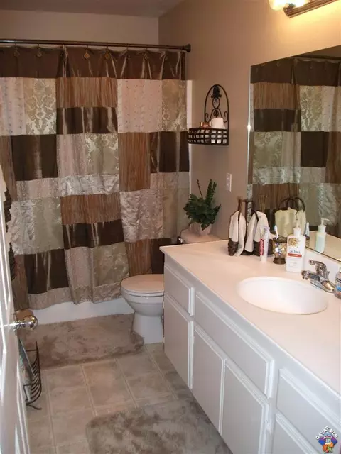 42952 Yaffa St, Lancaster, CA 93535 photo 23