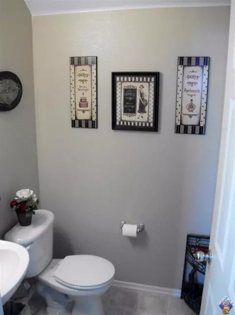 42952 Yaffa St, Lancaster, CA 93535 photo 22