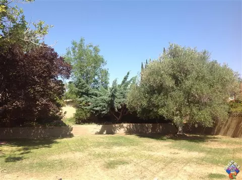 2627 Space Ct, Lancaster, CA 93536 photo 2