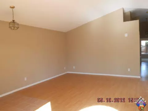 552 Spruce Ct, Palmdale, CA 93550 photo 5