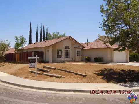 552 Spruce Ct, Palmdale, CA 93550 photo 1