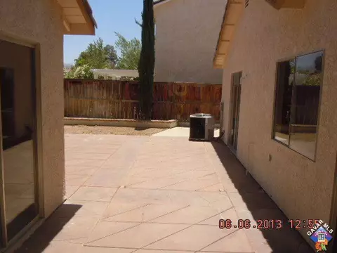 552 Spruce Ct, Palmdale, CA 93550 photo 19