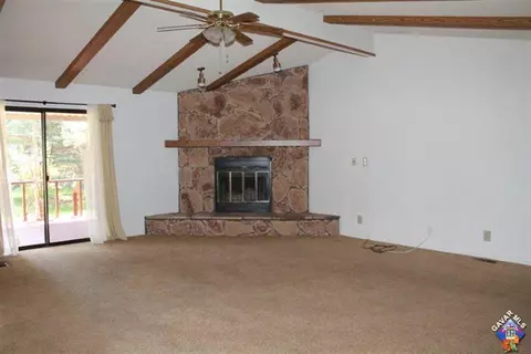 21857 Old Town Rd, Tehachapi, CA 93561 photo 3