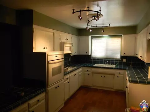 44403 E 8th St, Lancaster, CA 93535 photo 5