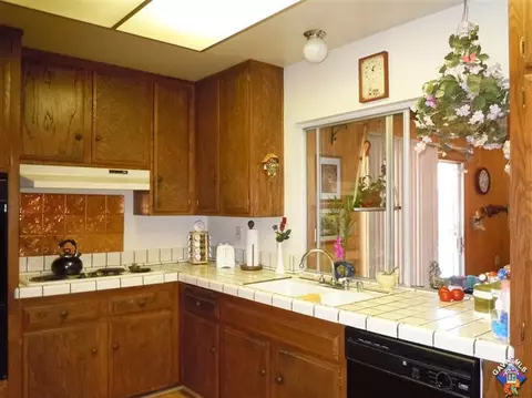 44328 Rawdon Ave, Lancaster, CA 93535 photo 5