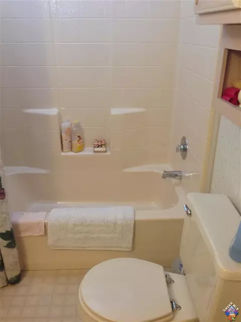 2121 I Ave E # 7, Lancaster, CA 93535 photo 4
